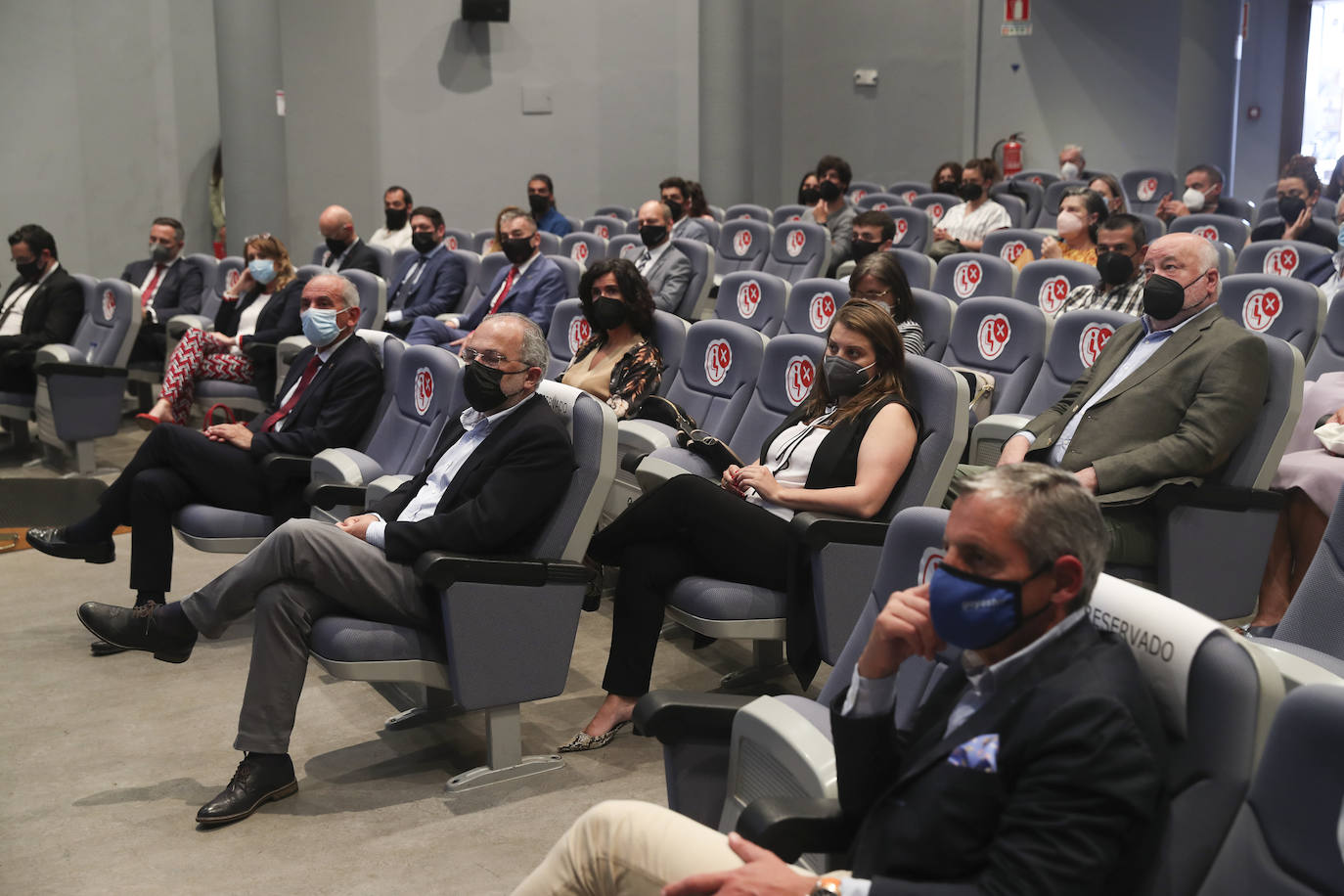 Crivencar Tierra Astur logra el galardón Pyme del Año, que distingue también a Uromac, Naeco, Tresa, Taxus y ADN Context-Aware.