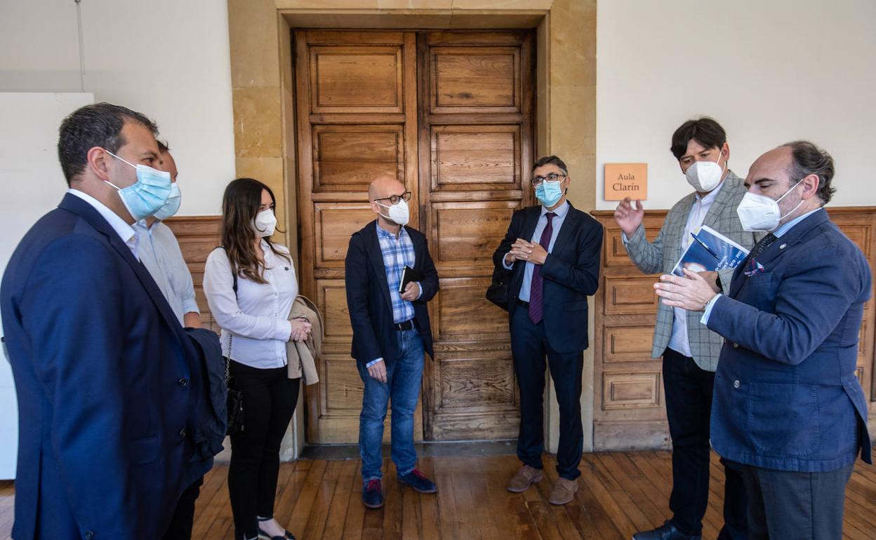 El consejero de Ciencia y el Rector presentaron los datos