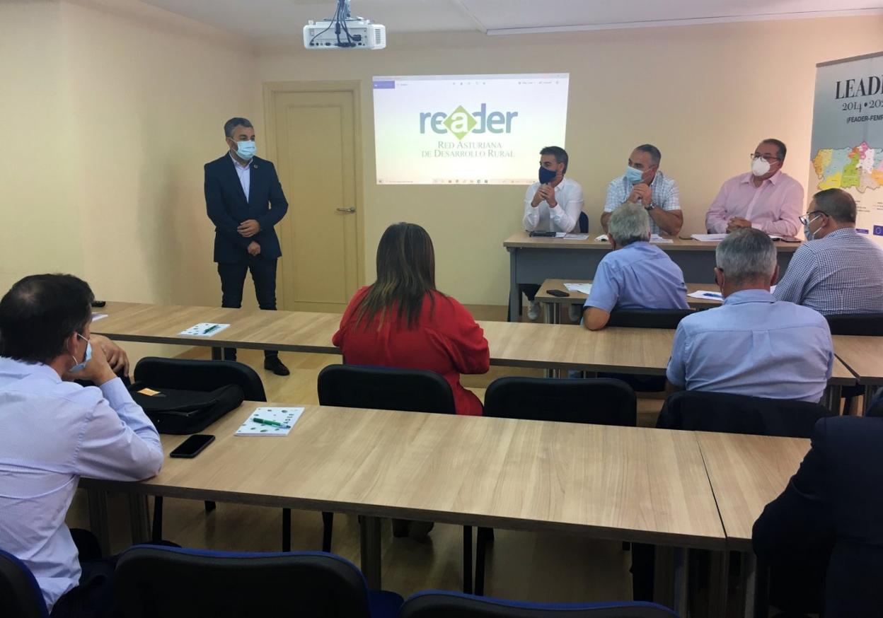 Alejandro Calvo, ayer, durante la asamblea que celebró la red Reader. 