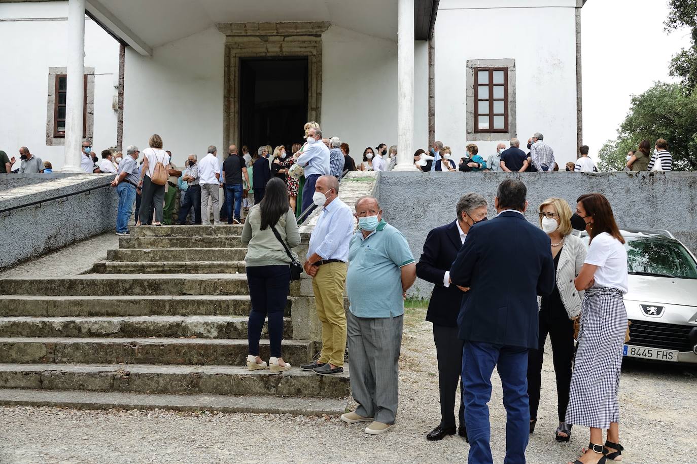 «Era la más cariñosa y alegre», rememora su marido, Juan Antonio Rodríguez, tras un funeral al que acudieron decenas de personas