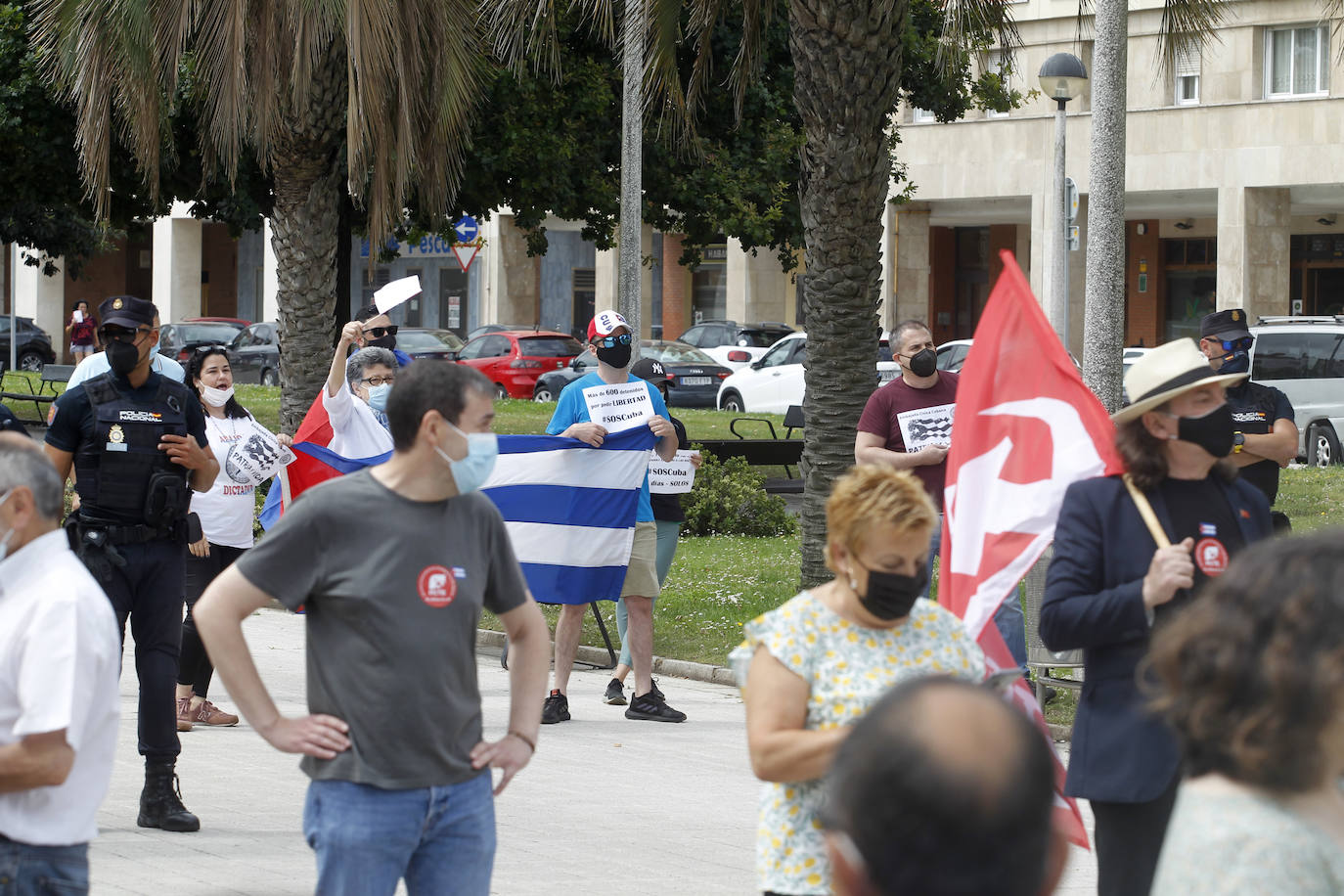 La actual crisis destada en Cuba ha llevado a colectivos de Gijón a manifestarse