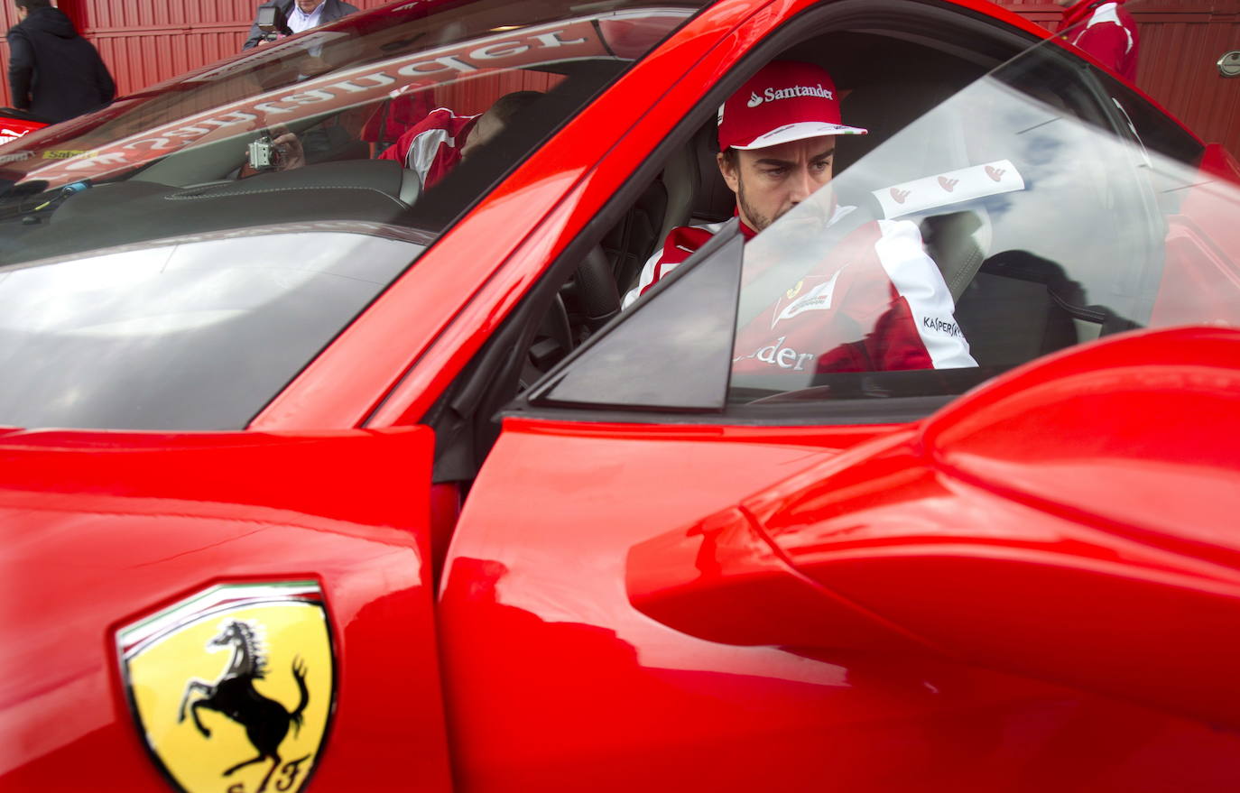 Fernando Alonso cumple 40 años. Repasamos su trayectoria con las mejores imágenes de su carrera. 