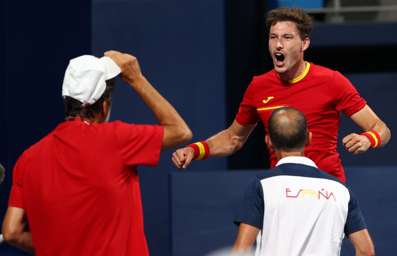 El tenista gijonés se ha clasificado para las semifinales de los Juegos Olimpicos de Tokio tras batir en dos sets al ruso Daniil Medvédev. Carreño venció por 6-2 y 7-6 (7-5) y se medirá en semifinales al Khachanov. 