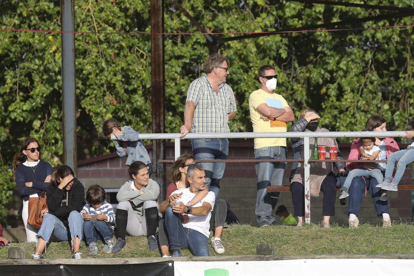 Las jóvenes amazonas fueron las protagonistas de la jornada del sábado en el CSN 3 estrellas del Gijón Horse Jumping que se disputa en el Chas. La mexicana Ángela González y la astur-catalana Sira Martínez Cullell se llevaron las dos pruebas más importantes, demostrando su valía y sus ganas de progresar. 