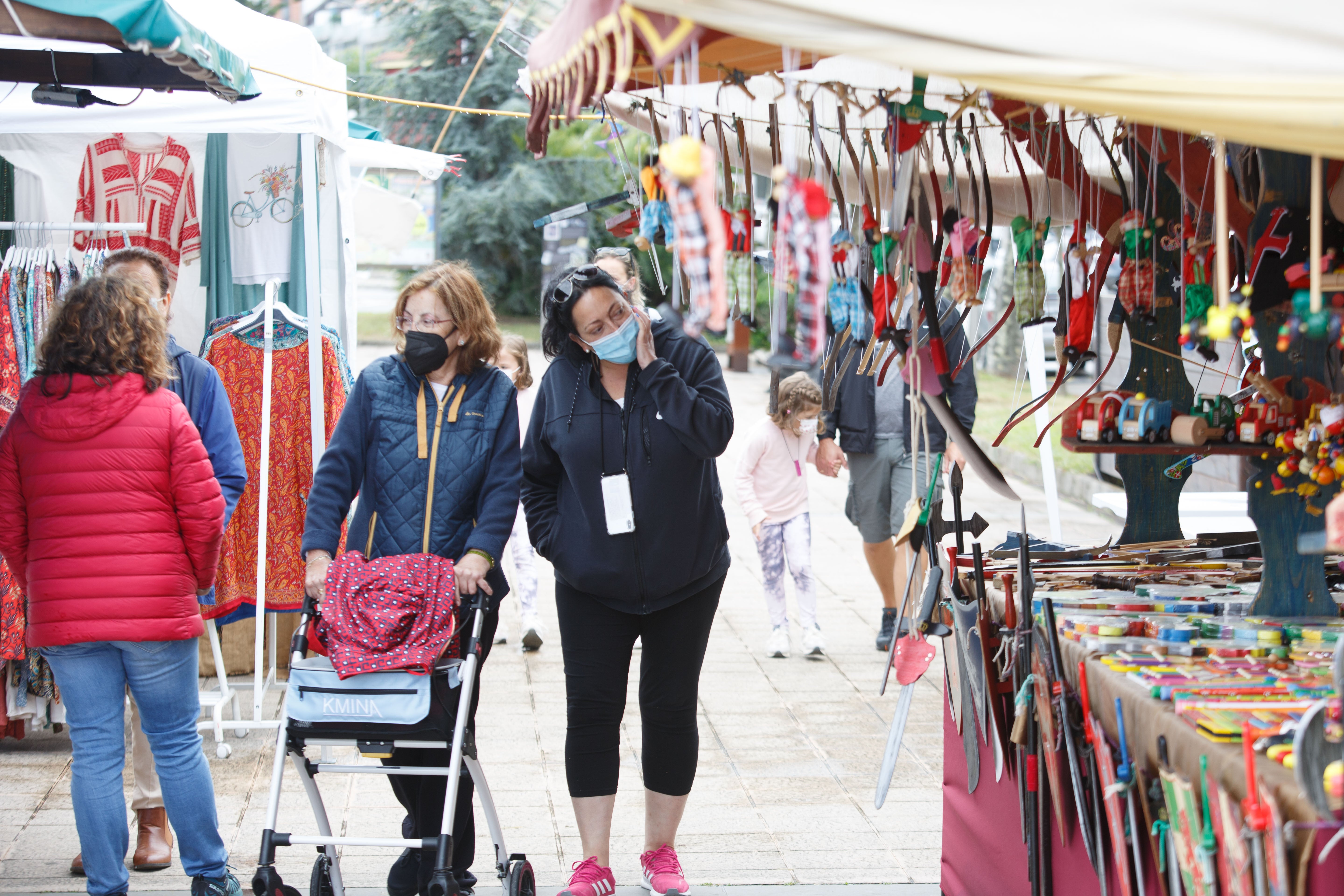 Fotos: Mercado de artesanía en San Esteban de Pravia