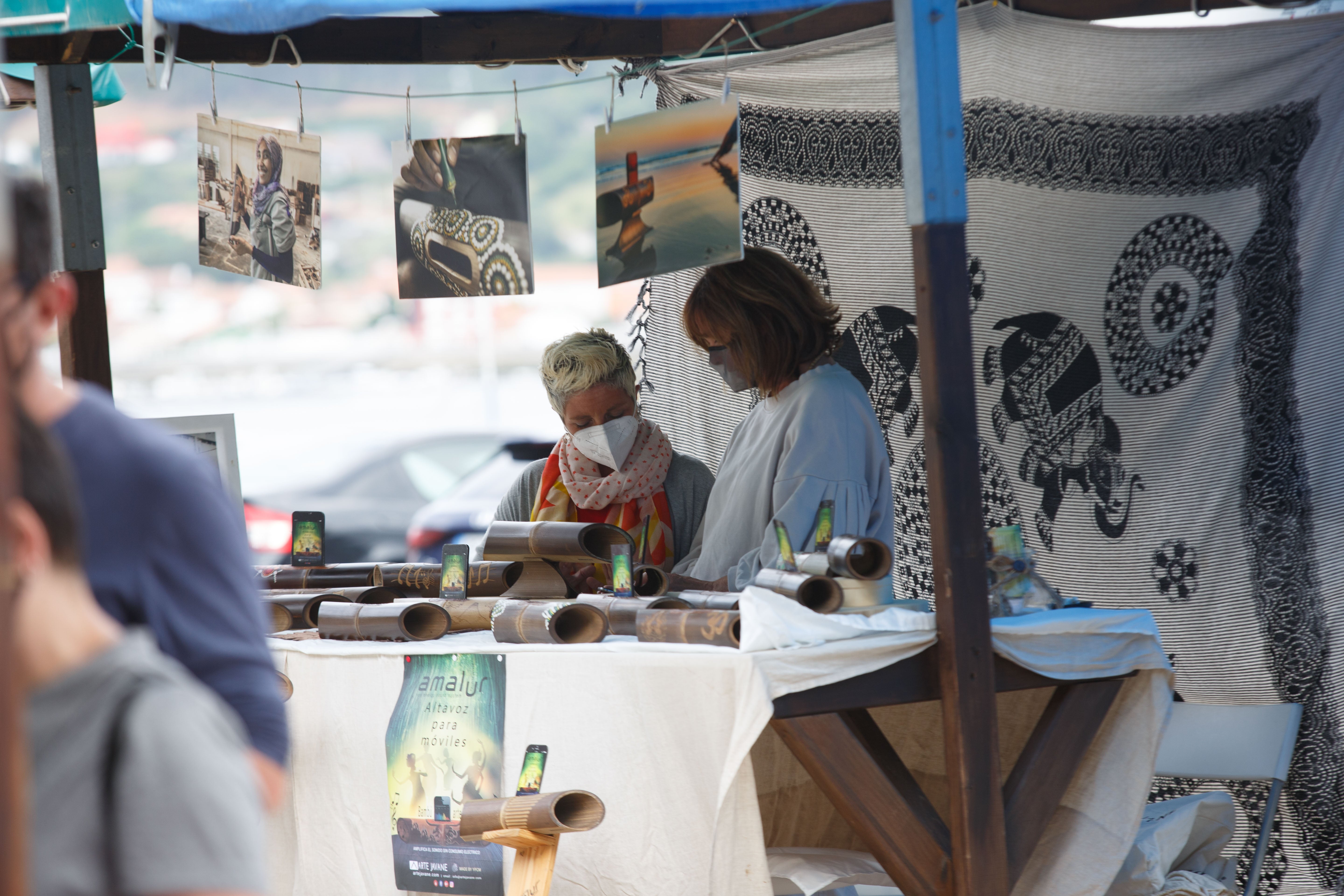 Fotos: Mercado de artesanía en San Esteban de Pravia