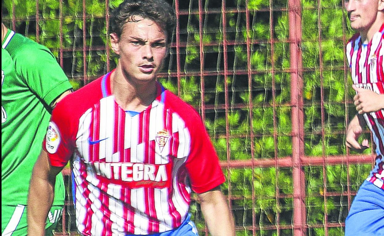 Pelayo Pérez, en un partido de pretemporada. 