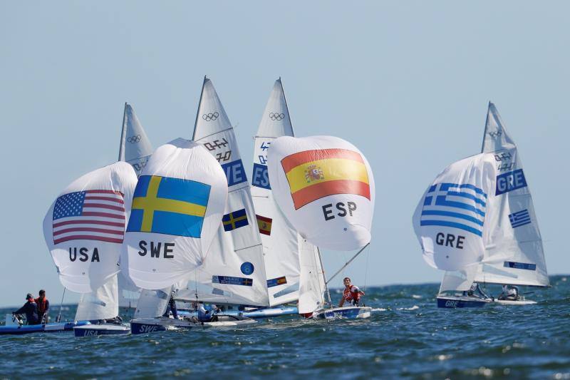 La selección femenina de baloncesto cae en cuartos ante Francia y se queda sin opción a medalla. Jordi Xammar y Nico Rodríguez consiguen el bronce en vela, «una medalla que sabe a oro», dicen.