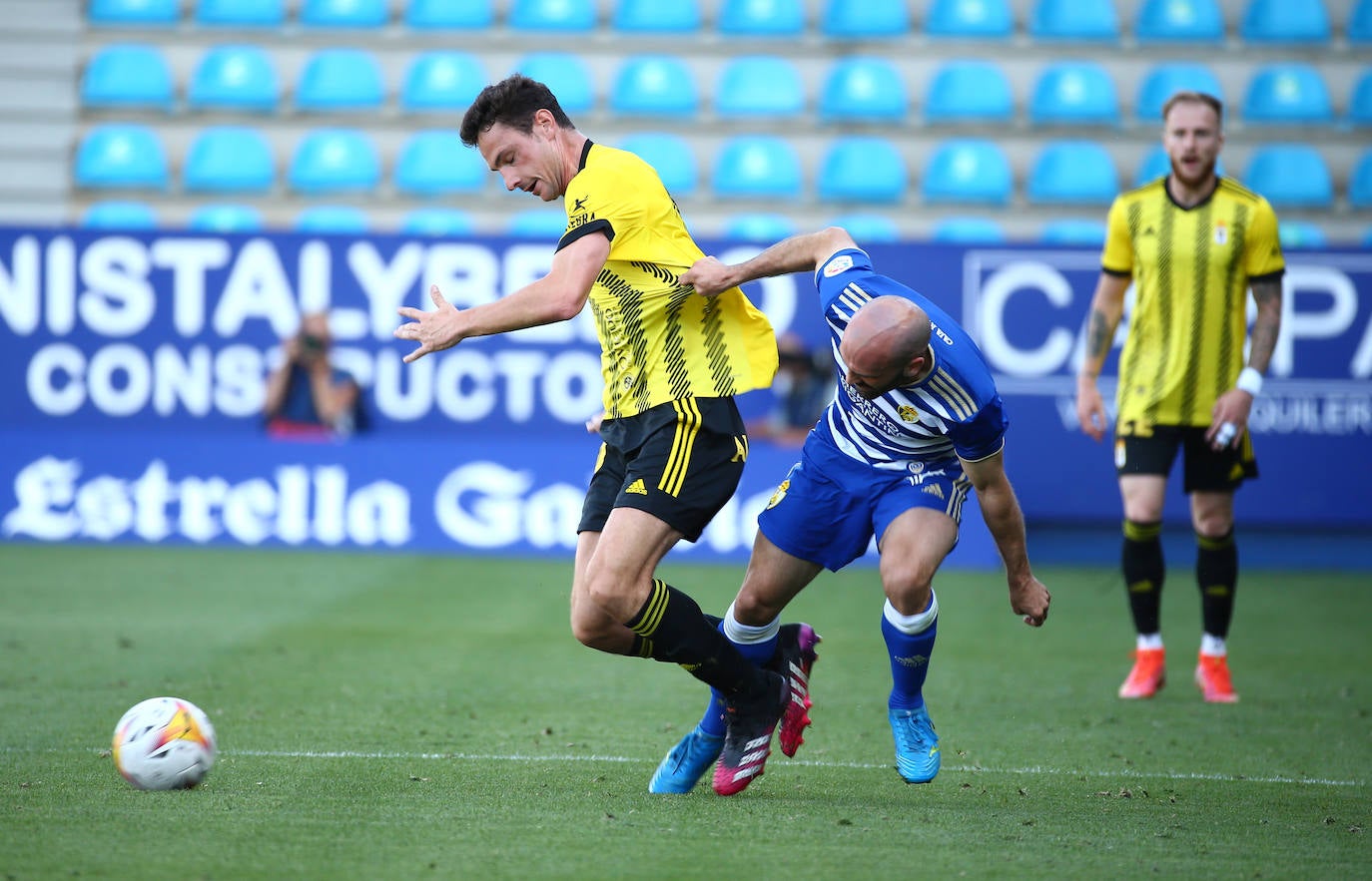 Fotos: Ponferradina - Real Oviedo, en imágenes