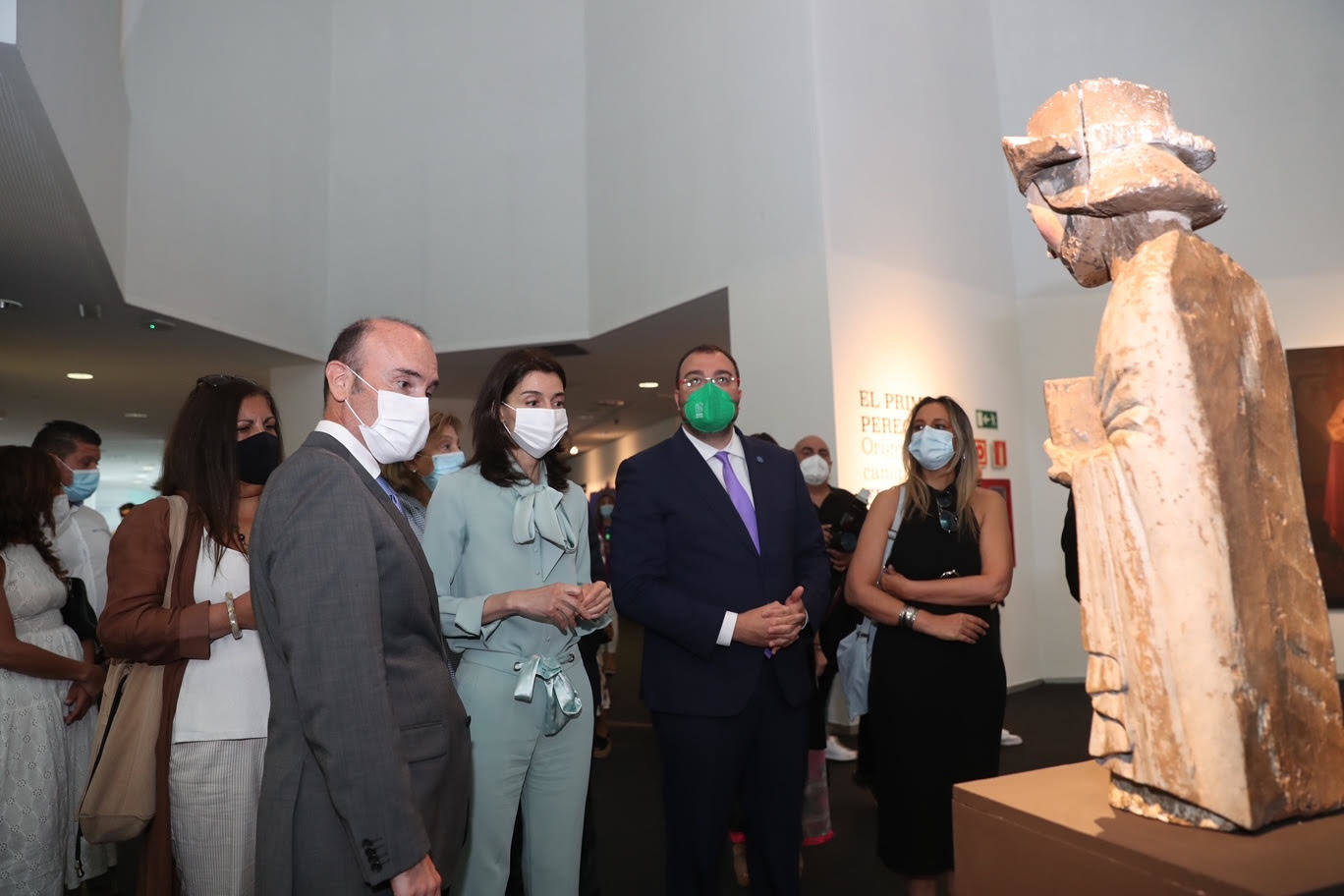 La ministra de Justicia, Pilar Llop, ha visitado el recinto de la Feria de Muestras de Asturias 2021 en su segunda jornada.