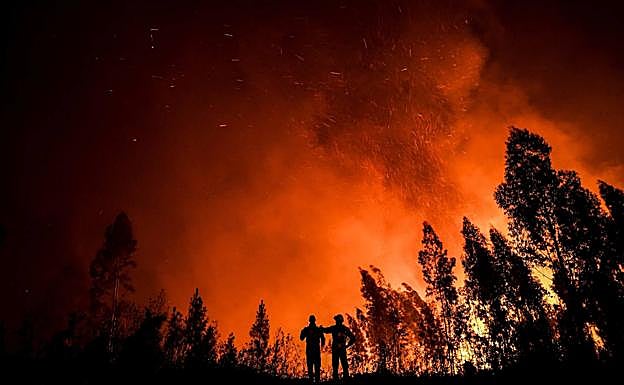 En la imagen, un incendio registrado en Portugal.