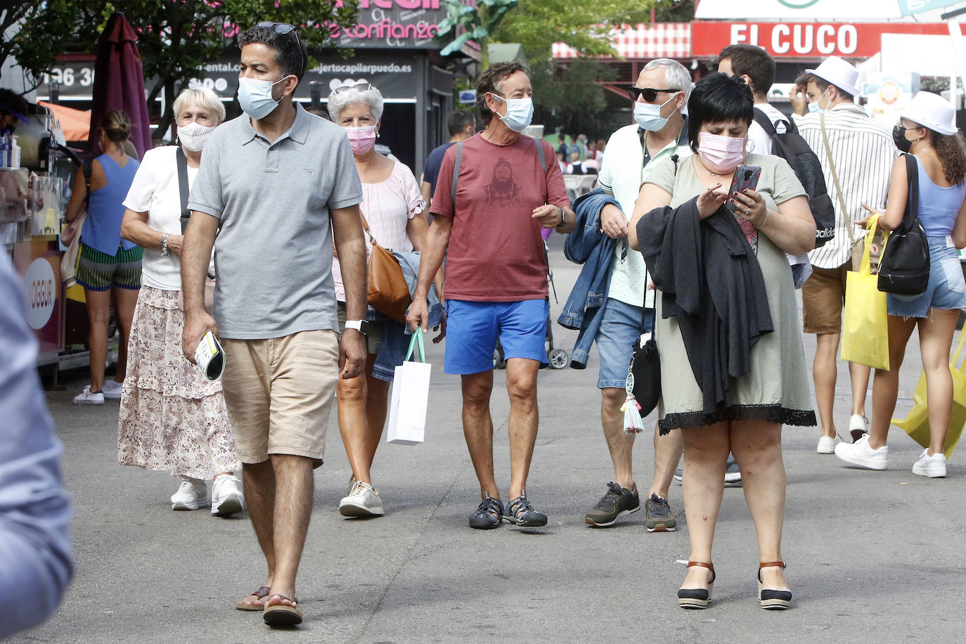 El sector turístico cuelga el cartel de completo en casi 95.000 plazas y con tarifas de hasta 370 euros por día en las escasas opciones de alojamiento. 