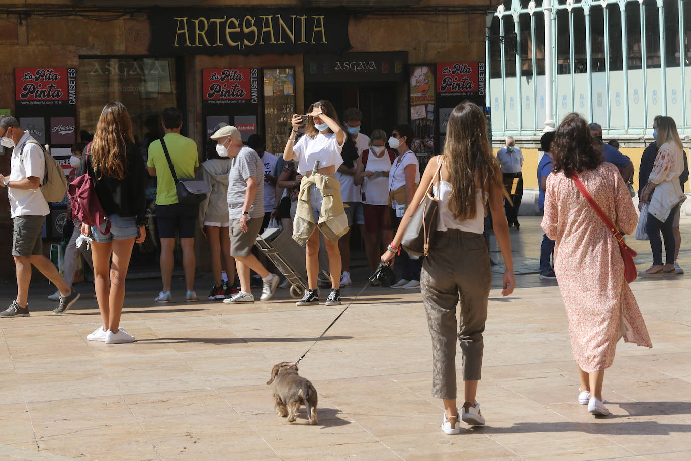 El sector turístico cuelga el cartel de completo en casi 95.000 plazas y con tarifas de hasta 370 euros por día en las escasas opciones de alojamiento.