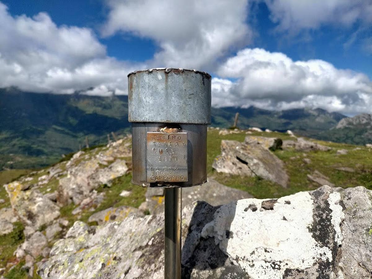 Vistas desde el  Pico Llosorio  (998 m).