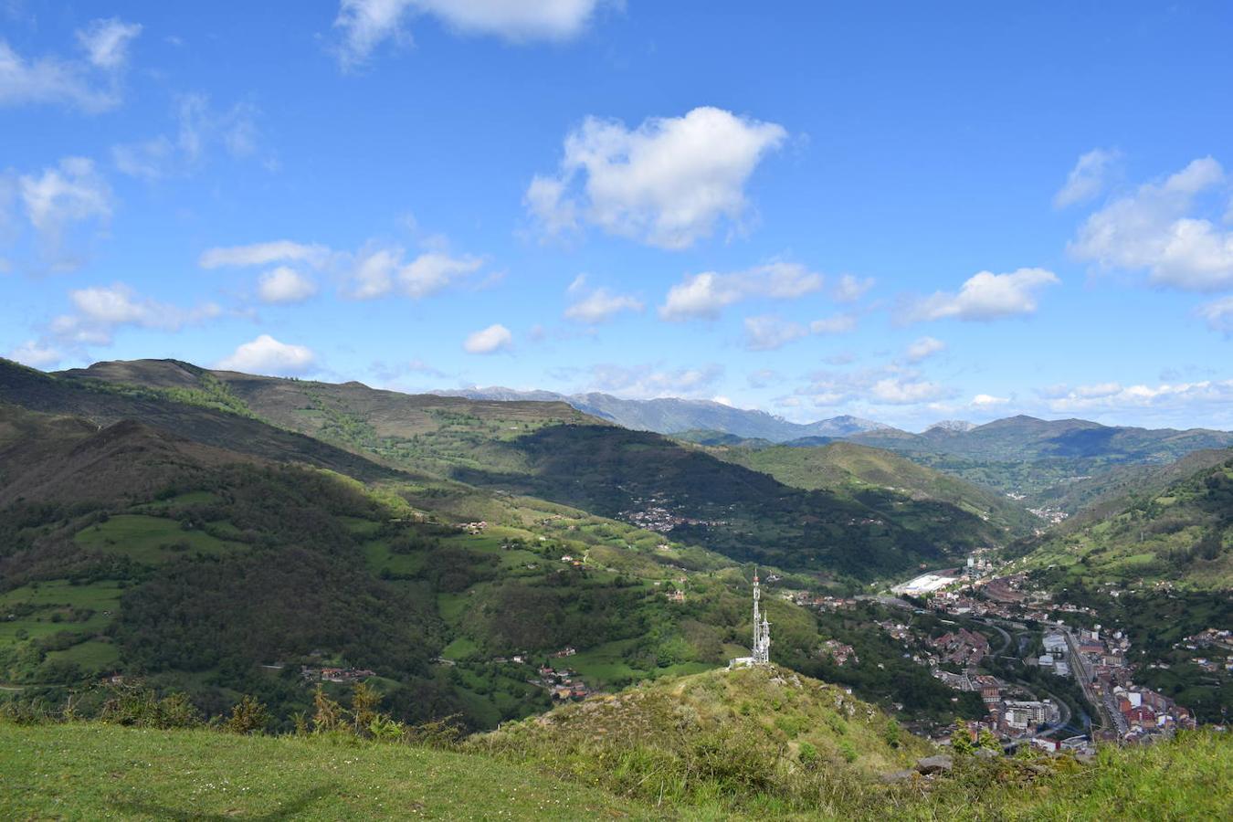 Vistas desde el Pico Moros (712 m).