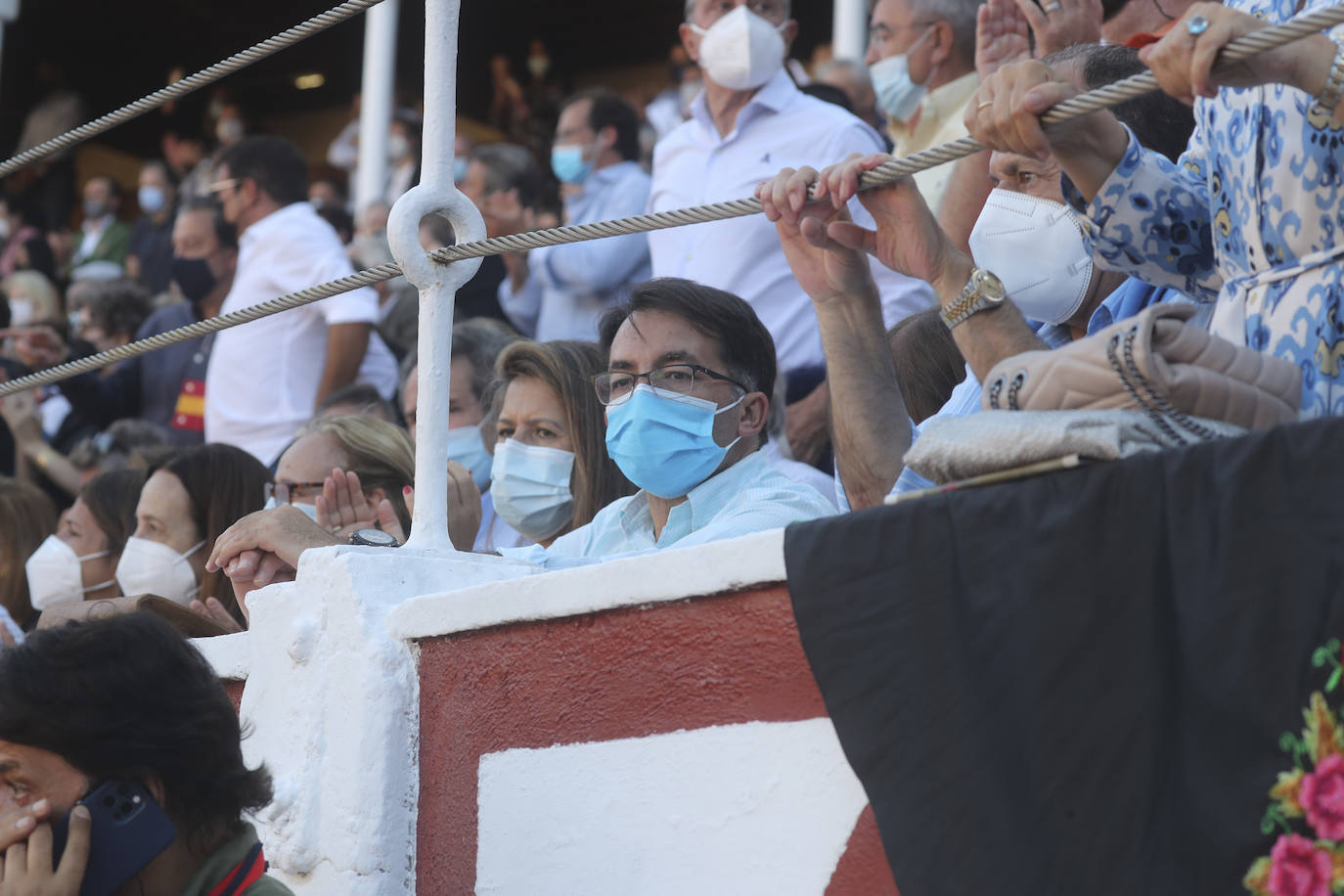 El último día de la feria taurina gijonesa dejó dos orejas para el Juli en un quinto de altura y otras dos para Daniel Luque, una en cada toro