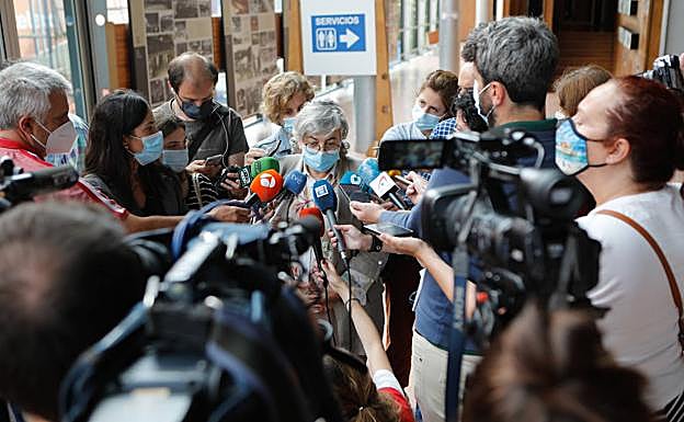 La alcaldesa de Gijón: «Vamos a utilizar la plaza de toros para conciertos»