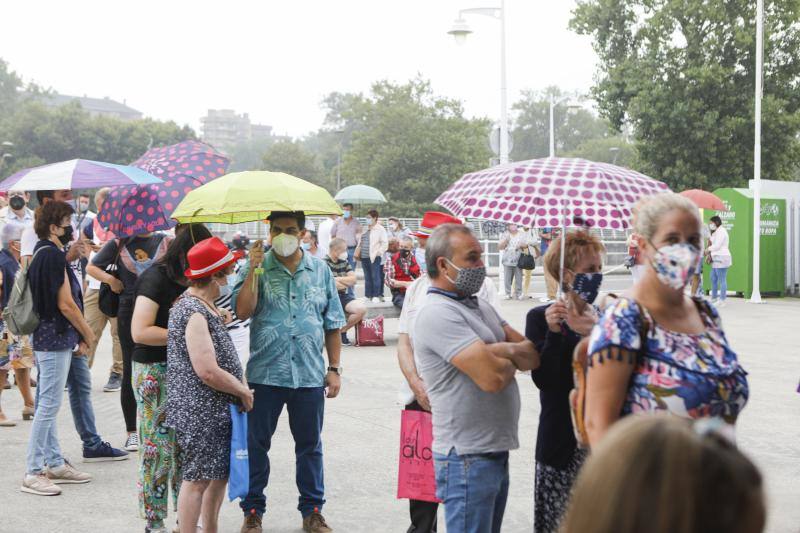 Las últimas semanas el recinto Luis Adaro ha estado hasta los topes, proporcionando instantaneas tan sorprendentes e insólitas como las siguientes.