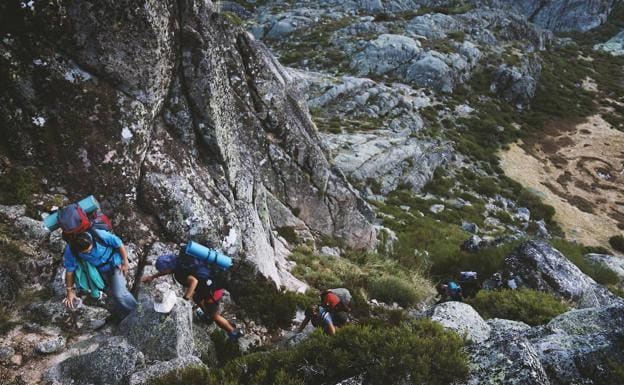 Senderismo y trekking: Eligiendo la mochila ideal - Club Senderismo de  Valencia