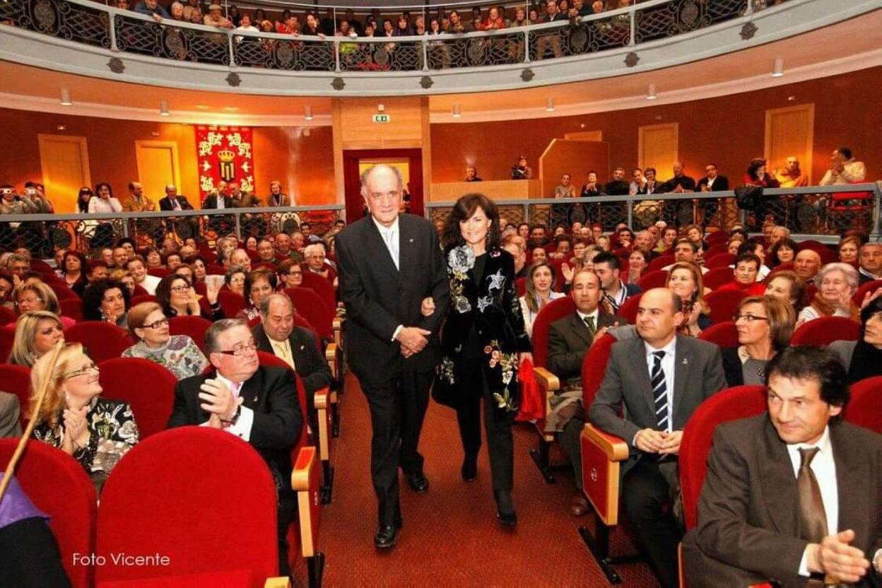 Miguel Cid, junto a Carmen Calvo. 