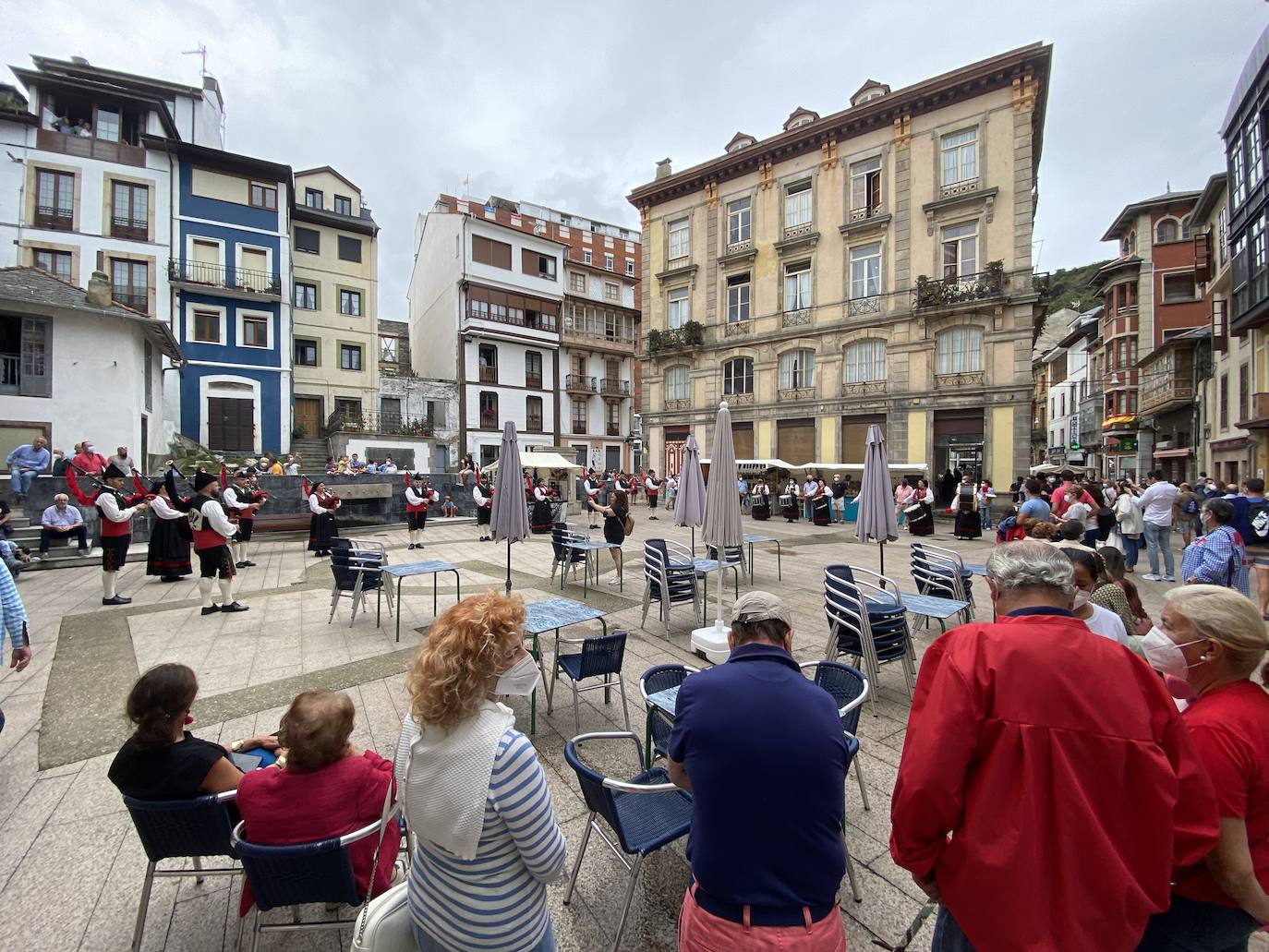 Por segundo año consecutivo la iglesia luarquesa ha sido la sede de esta celebración