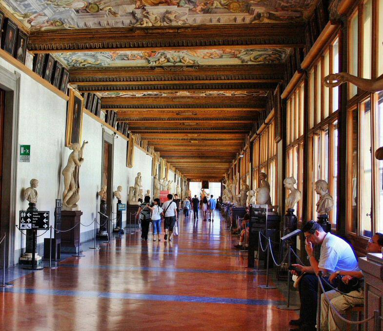 9. Galería de los Uffizi, Florencia, Italia