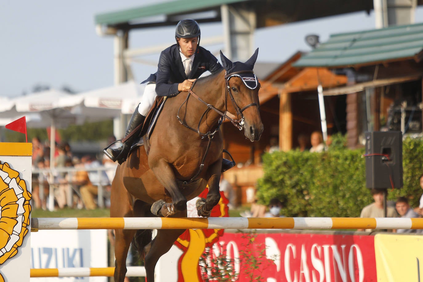 El circuito hípico gijonés regresa con varios concursos hípicos este verano como alternativa al concurso de saltos internacional de Las Mestas