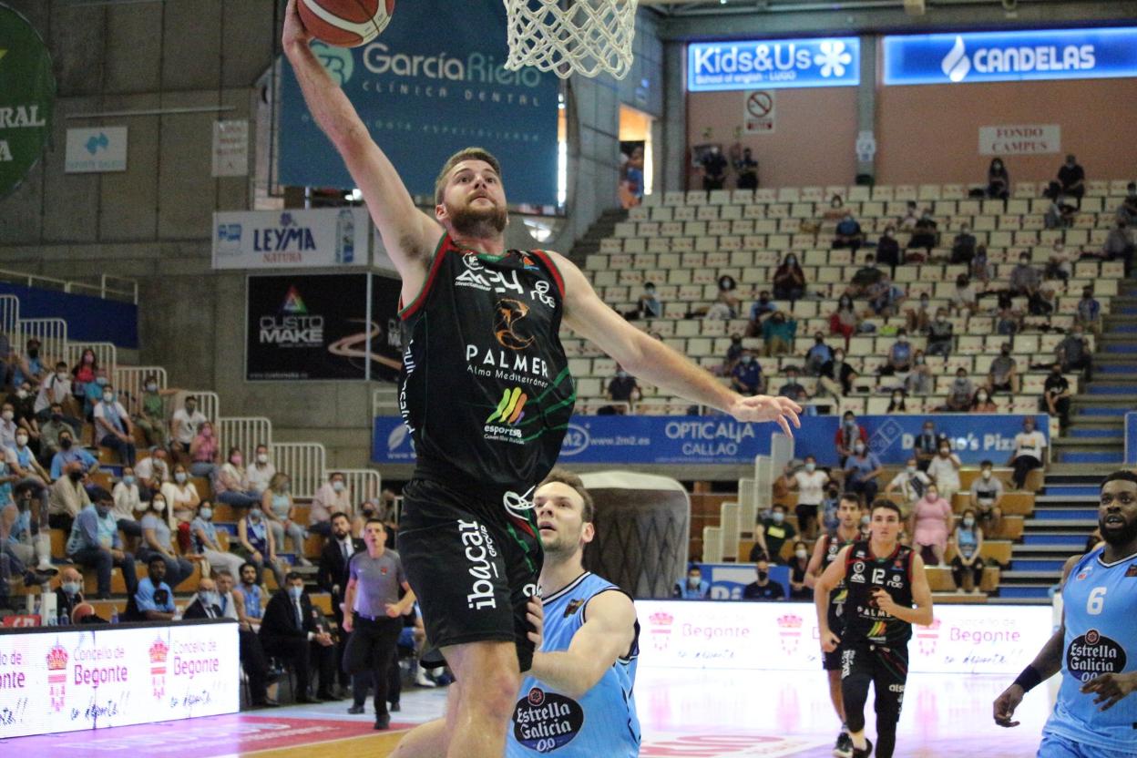 McDonell, en su último partido con la elástica del Palma. 