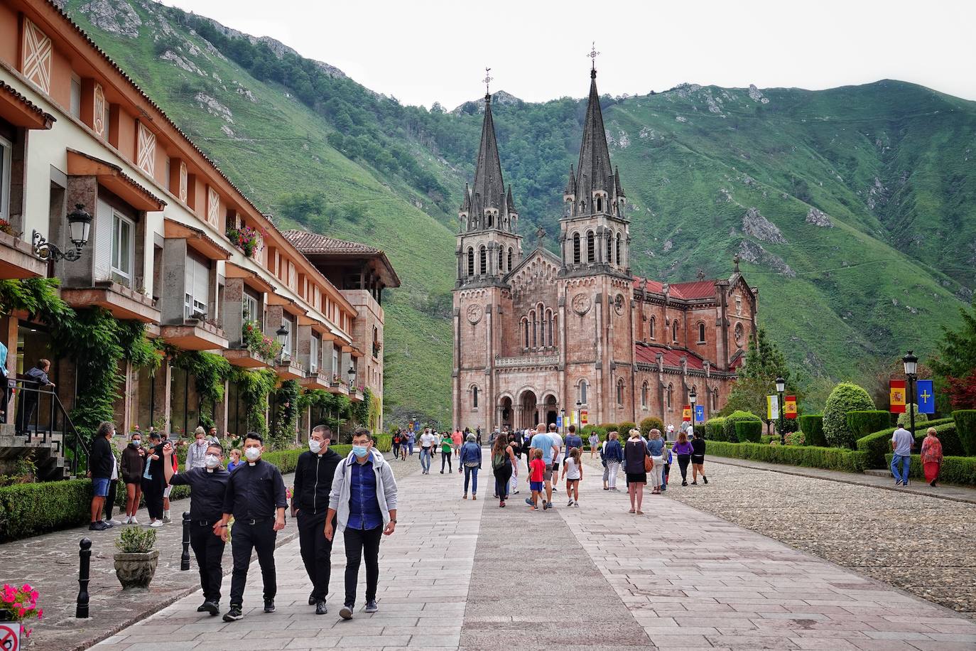 Fotos: Comienza la novena de la Santina en la Basílica de Covadonga