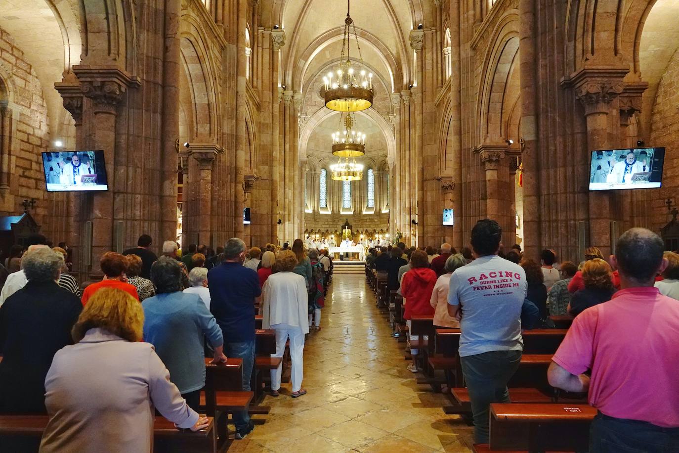 Fotos: Comienza la novena de la Santina en la Basílica de Covadonga