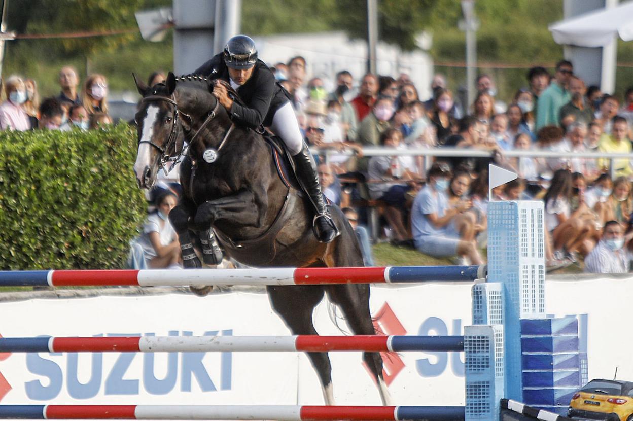 Hugo Tavares, a lomos de 'Cicero 117'. 