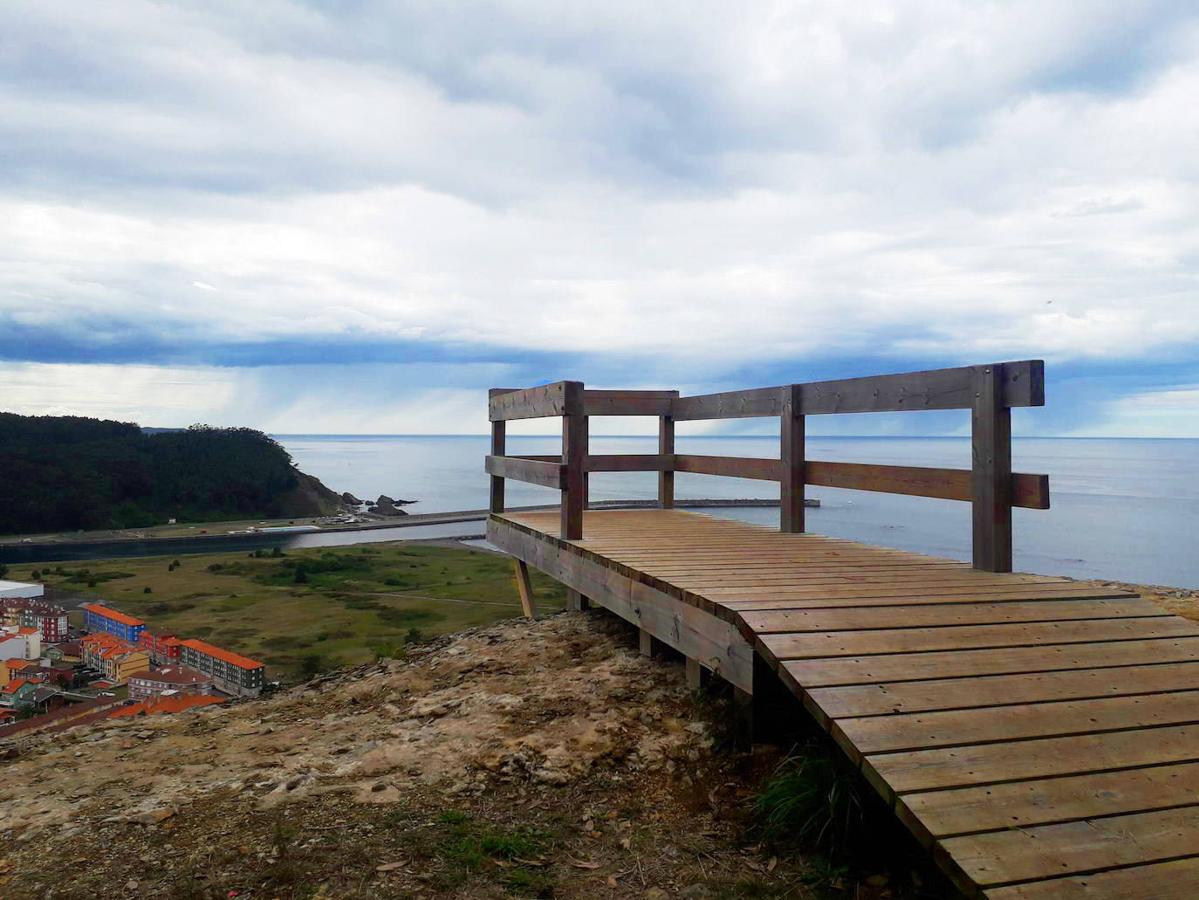 Vista a la Playa de Quebrantos desde las  Trincheras de Ranón .