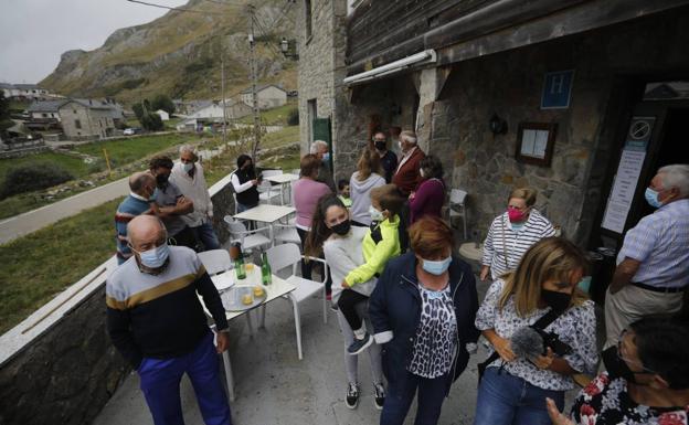 Imagen. La alegría de los vecinos de Santa María del Puerto