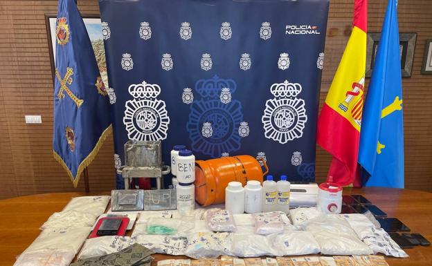 Mercancías incautadas por la Policía Nacional en Asturias.