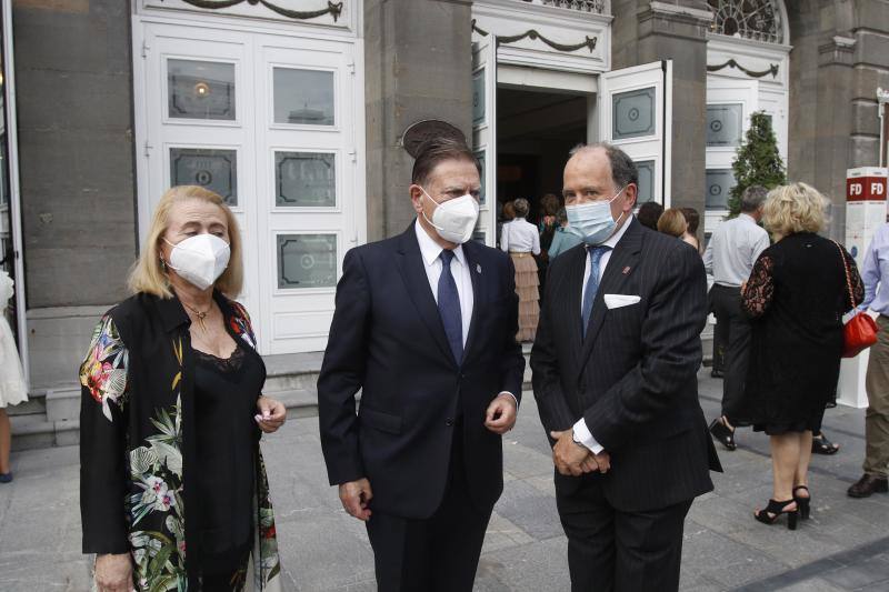 El 'Nabucco' que se representó ayer en el Campoamor parte de una producción de 2015 de la Ópera de Oviedo que vimos ese mismo año en la ciudad y en el Teatro Jovellanos de Gijón. Con la propuesta estética de Emilio Sagi y la personalidad musical de Gianluca Marcianò, uno de los directores más valorados en las temporadas de Ópera de Oviedo, queda inaugurada la de este año. Marcianò está hondamente familiarizado con la partitura de 'Nabucco', de hecho, fue él quien ya dirigió la ópera aquí hace seis años, entonces con Oviedo Filarmonía, mientras que ayer fue con la Orquesta Sinfónica del Principado de Asturias.