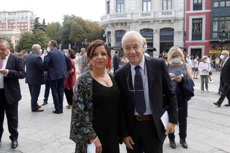 El 'Nabucco' que se representó ayer en el Campoamor parte de una producción de 2015 de la Ópera de Oviedo que vimos ese mismo año en la ciudad y en el Teatro Jovellanos de Gijón. Con la propuesta estética de Emilio Sagi y la personalidad musical de Gianluca Marcianò, uno de los directores más valorados en las temporadas de Ópera de Oviedo, queda inaugurada la de este año. Marcianò está hondamente familiarizado con la partitura de 'Nabucco', de hecho, fue él quien ya dirigió la ópera aquí hace seis años, entonces con Oviedo Filarmonía, mientras que ayer fue con la Orquesta Sinfónica del Principado de Asturias.