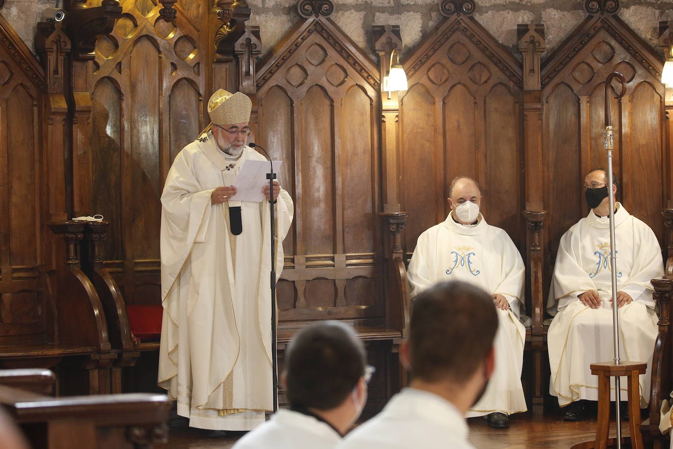 El acto religioso en Covadonga para celebrar el Día de Asturias es un evento ineludible para muchos asturianos que quieren honrar a la Santina. 