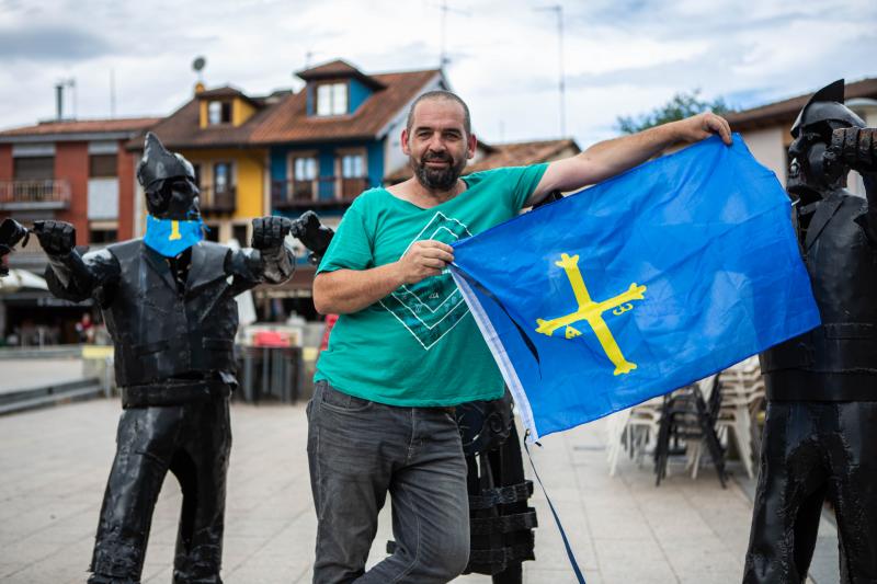 Pola de Siero. Leonardo Ordóñez (47 años). «Hay que aprovechar el Día de Asturias para estar con los seres queridos y pasarlo bien»