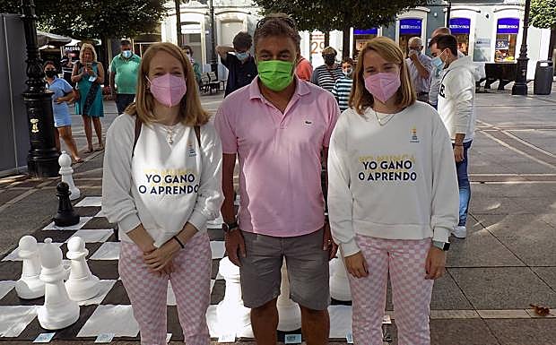 Amaia Iza, José Ramón Tuero y Lucía Fidalgo.