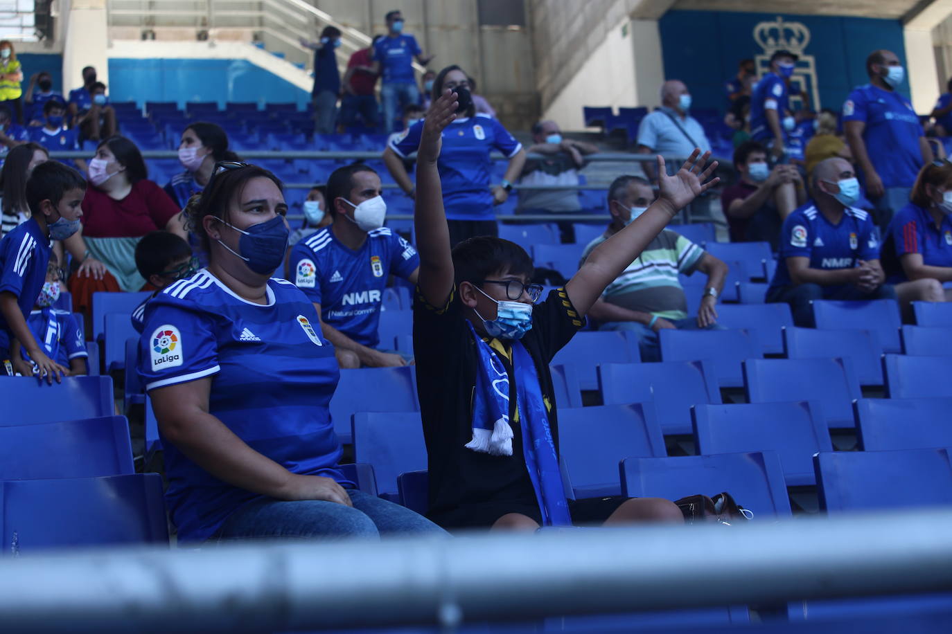 Fotos: ¿Estuviste en el Real Oviedo- Cartagena? ¡Búscate!