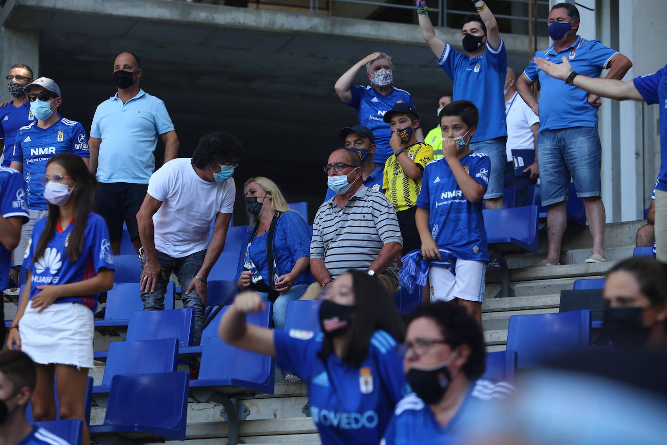 Fotos: ¿Estuviste en el Real Oviedo- Cartagena? ¡Búscate!