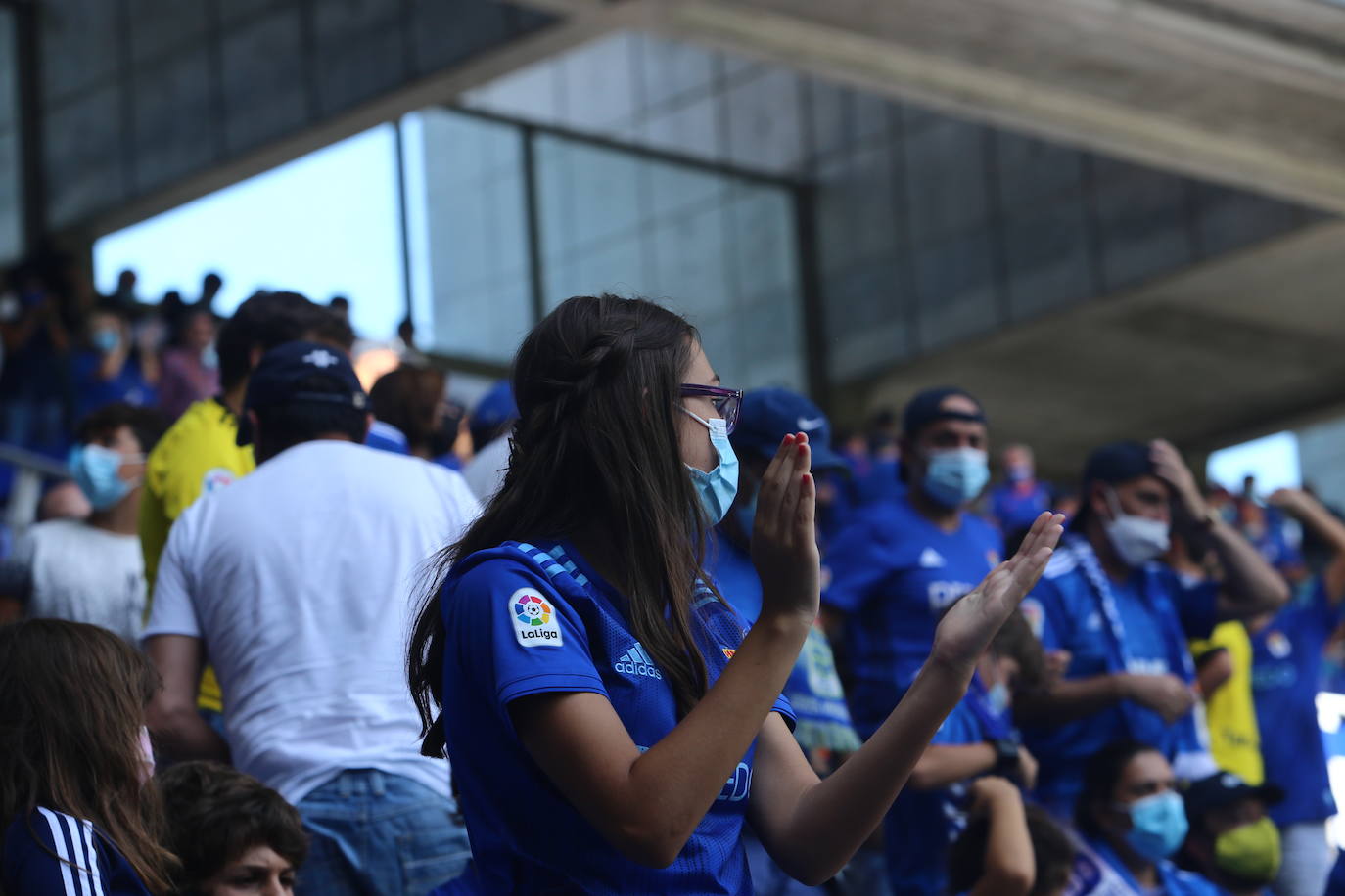 Fotos: ¿Estuviste en el Real Oviedo- Cartagena? ¡Búscate!