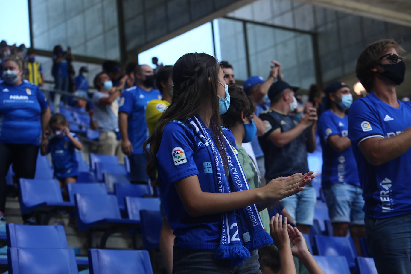 Fotos: ¿Estuviste en el Real Oviedo- Cartagena? ¡Búscate!