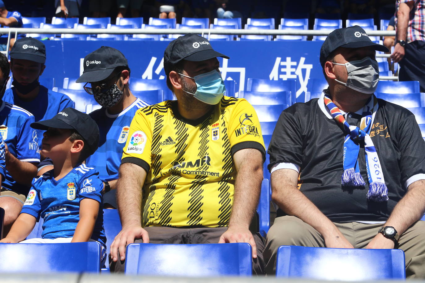 Fotos: ¿Estuviste en el Real Oviedo- Cartagena? ¡Búscate!