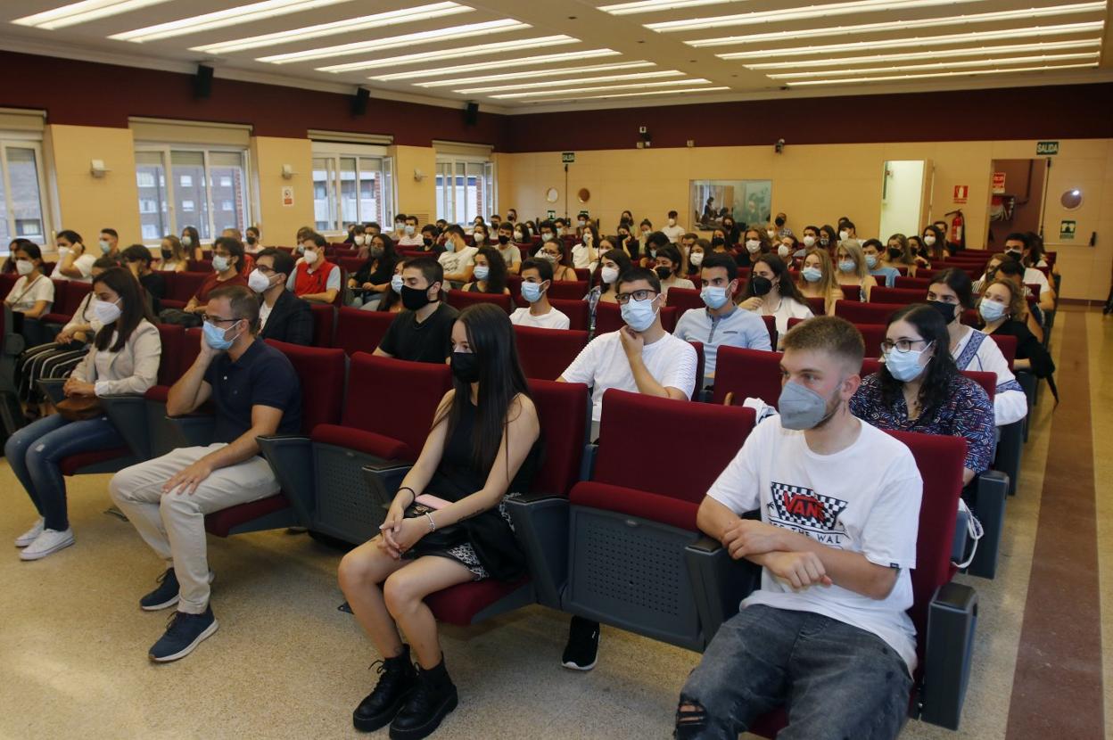 Alumnos que comienzan el Máster de Formación del Profesorado de ESO, Bachillerato y FP. 