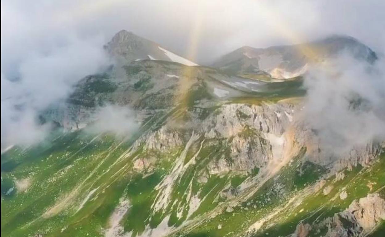 'Bosquegrafíes', una fusión única de arte y naturaleza en Ponga