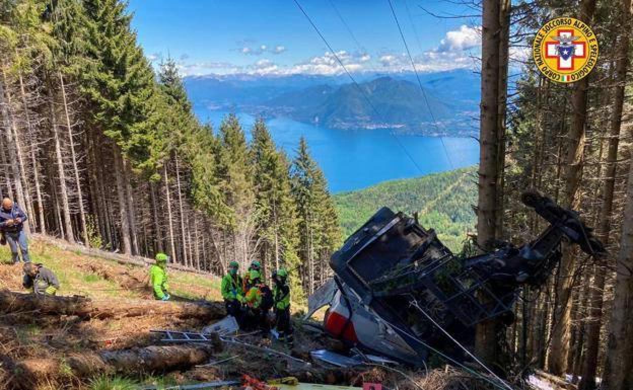 Imagen del teleférico desplomado en Italia en mayo de este año.