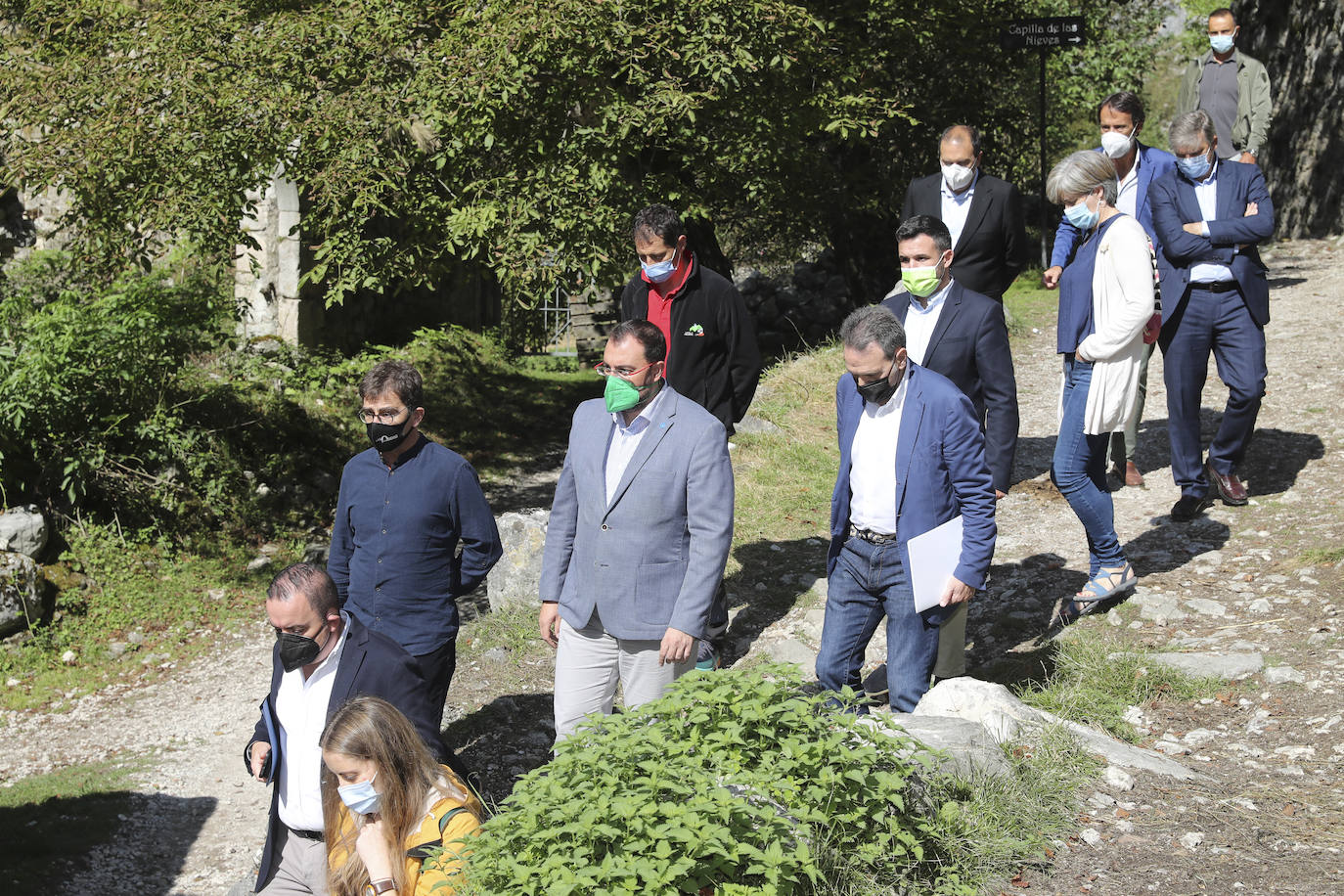 Fotos: Adrián Barbón visita Bulnes en el vigésimo aniversario del funicular