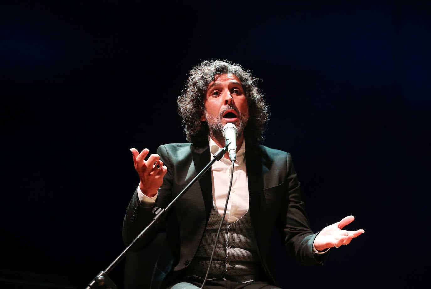 Fotos: Arcángel ofrece su flamenco más pasional en el Auditorio