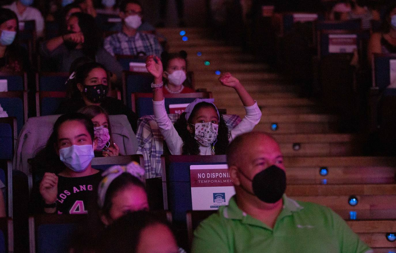 La artista malagueña colgó el cartel de completo en el Auditorio, iluminando la víspera de San Mateo.